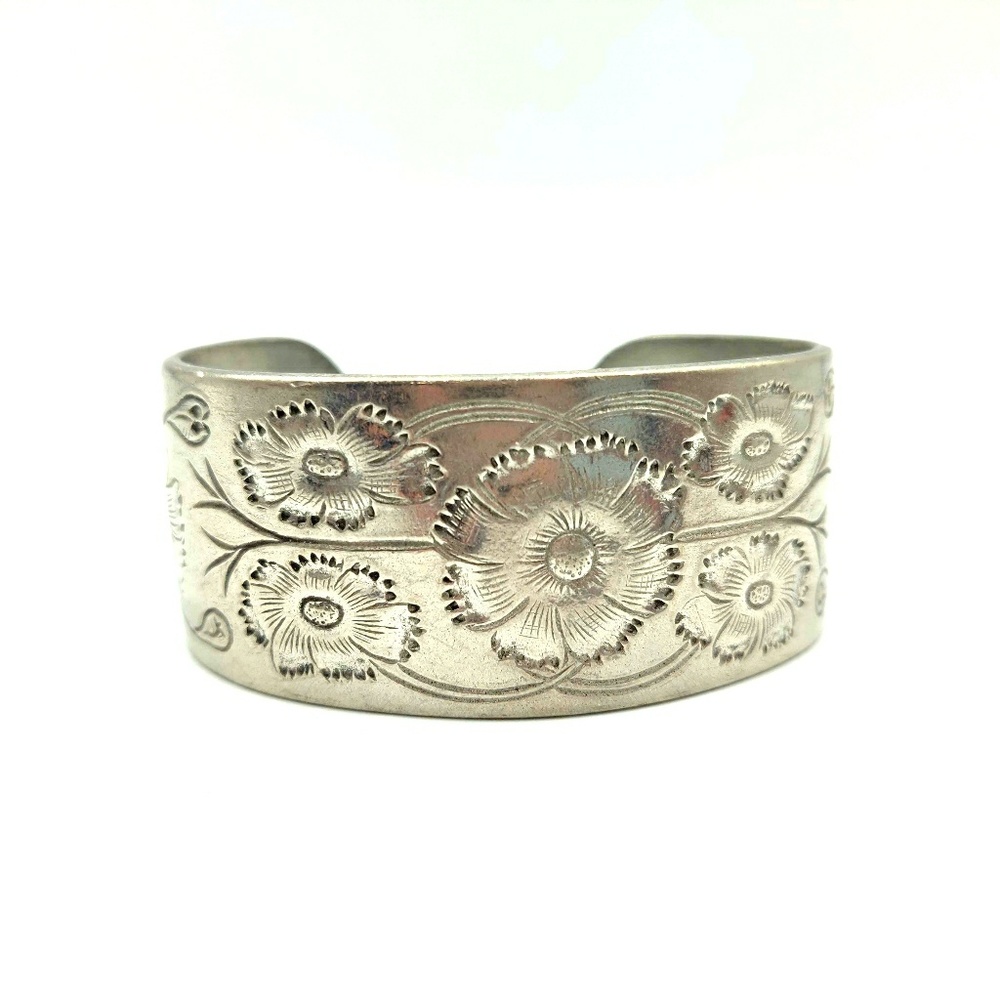 SALISBURY PEWTER October Floral Series Cuff Wide